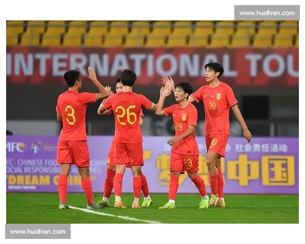 中国队与卡塔尔队激战终场比分揭晓 四年一度的亚洲杯角逐精彩纷呈 中国队与卡塔尔队激战终场比分揭晓 四年一度的亚洲杯角逐精彩纷呈